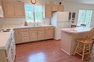 410 Sweet Valley Ln, Kelleys Island, OH 43438 - Photo 15