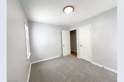 17409 Mapleboro Avenue, Maple Heights, OH 44137 - Photo 11