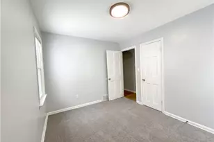 17409 Mapleboro Ave, Maple Heights, OH 44137 - Photo 11