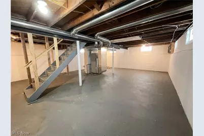 17409 Mapleboro Avenue, Maple Heights, OH 44137 - Photo 15