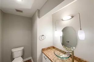 2272 W 5th St, Loveland, OH 44113 - Photo 11