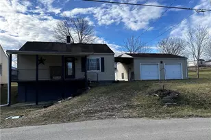 1032 Race St, Zanesville, OH 43701 - Photo 1