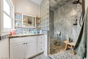 1452 W 48th St, Loveland, OH 44102 - Photo 13