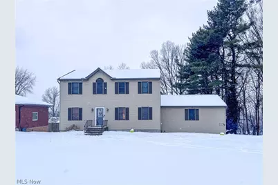 184 Darlington Road SE, Warren, OH 44484 - Photo 1