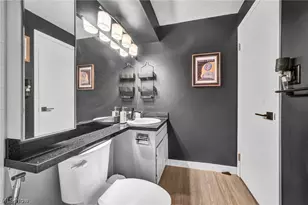 12900 Lake Ave, Oakwood, OH 44107 - Photo 21