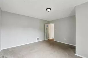 498 Gage St, Akron, OH 44311 - Photo 17