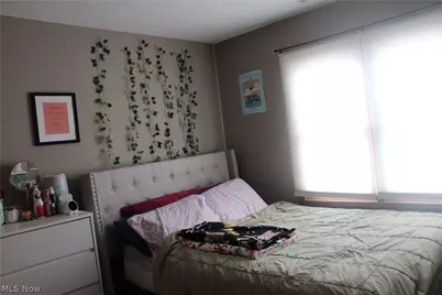 5279 Creekside Boulevard #T34, Brunswick Hills, OH 44212 - Photo 9