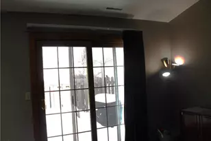 5279 Creekside Blvd, Brunswick Hills, OH 44212 - Photo 7