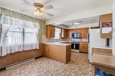 3847 Daytona Drive, Austintown, OH 44515 - Photo 9