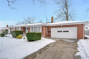 3847 Daytona Dr, Austintown, OH 44515 - Photo 3