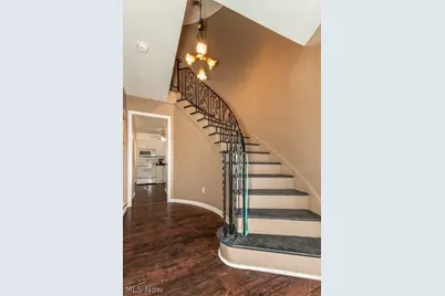 10 Meadowlawn Drive #13, Mentor, OH 44060 - Photo 3