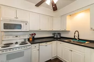 10 Meadowlawn Dr, Mentor, OH 44060 - Photo 13