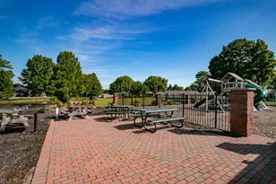 10 Meadowlawn Dr, Mentor, OH 44060 - Photo 29