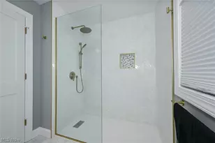 26436 Annesley Rd, Beachwood, OH 44122 - Photo 21