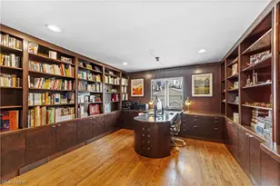 2408 Beachwood Blvd, Beachwood, OH 44122 - Photo 25