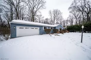 5743 Brookwood Dr, Akron, OH 44319 - Photo 3