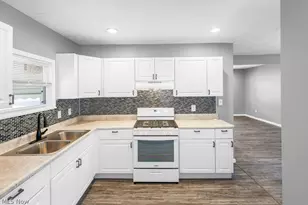 584 Evans Ave, Akron, OH 44310 - Photo 15