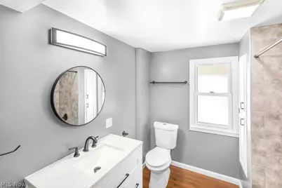 584 Evans Avenue, Akron, OH 44310 - Photo 19