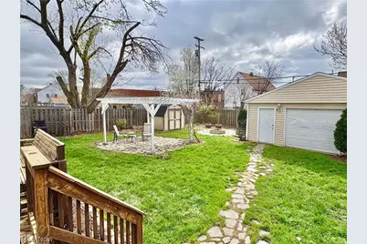 7909 Colgate Avenue, Loveland, OH 44102 - Photo 11