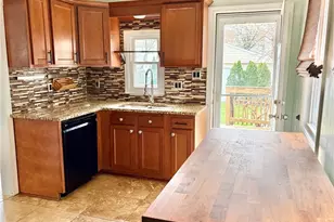 7909 Colgate Ave, Loveland, OH 44102 - Photo 25