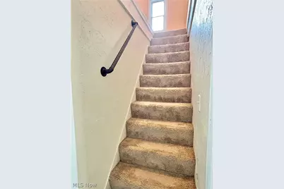 7909 Colgate Avenue, Loveland, OH 44102 - Photo 35