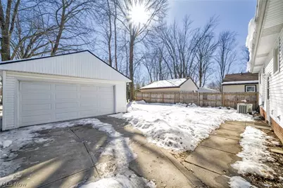 6871 Franke Road, Middleburg Heights, OH 44130 - Photo 43