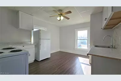 1516 Pennsylvania Avenue, Steubenville, OH 43952 - Photo 3