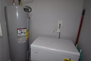 23004 Chandlers Ln, Olmsted Falls, OH 44138 - Photo 27