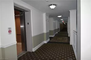 23004 Chandlers Ln, Olmsted Falls, OH 44138 - Photo 37