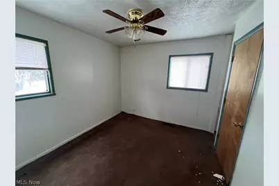 17001 Lipton Avenue, Loveland, OH 44128 - Photo 9