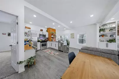 22711 Vera Street, Warrensville Heights, OH 44128 - Photo 7