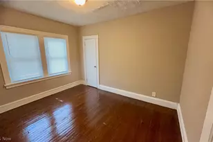 952 Oxford Rd, Cleveland Heights, OH 44121 - Photo 11