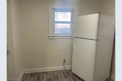 958 E Wilbeth Road #Lower, Akron, OH 44306 - Photo 3