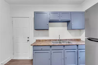 414 E 148th Street #1/DN, Loveland, OH 44110 - Photo 9