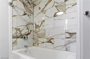 1115 Myrtle Ave, Ashtabula, OH 44004 - Photo 9