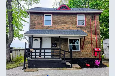 958 E Wilbeth Road #Upper, Akron, OH 44306 - Photo 1