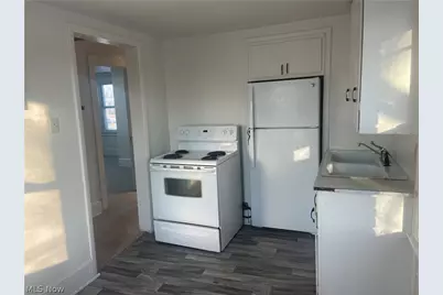 958 E Wilbeth Road #Upper, Akron, OH 44306 - Photo 5