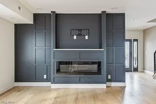 1457 W 52nd St, Loveland, OH 44102 - Photo 7