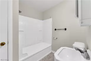 1415 Wyandotte Ave, Oakwood, OH 44107 - Photo 17