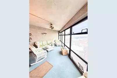 711 W Lakeshore Drive, Port Clinton, OH 43452 - Photo 9