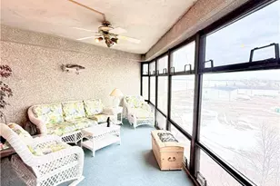 711 W Lakeshore Dr, Port Clinton, OH 43452 - Photo 9