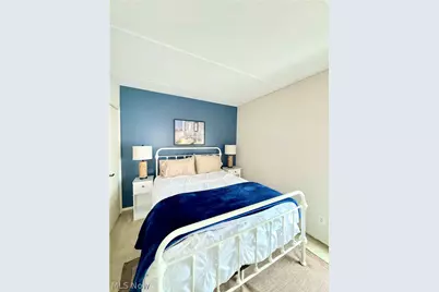 711 W Lakeshore Drive, Port Clinton, OH 43452 - Photo 17