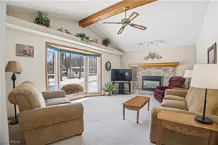 379 Wyndclift Pl, Austintown, OH 44515 - Photo 3