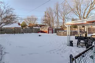 730 Hemlock Dr, Euclid, OH 44132 - Photo 31