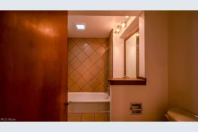 2134 Estabrook Avenue NW, Warren, OH 44485 - Photo 15