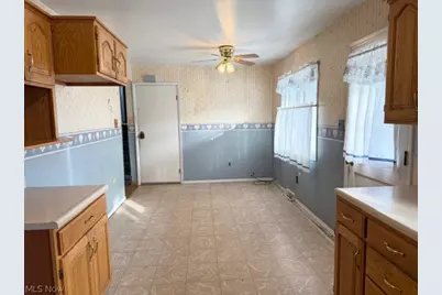 71571 Main Street, St Clairsville, OH 43950 - Photo 9