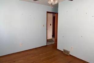 71571 Main St, St Clairsville, OH 43950 - Photo 11