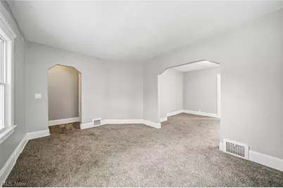 9512 Parkview Avenue, Loveland, OH 44104 - Photo 7