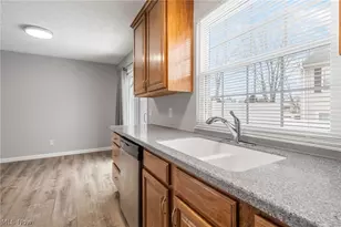 1222 W Maple St, North Canton, OH 44720 - Photo 7