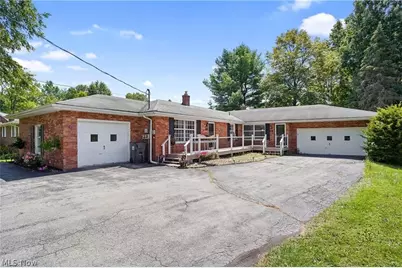 321 Meadowbrook Avenue, Youngstown, OH 44512 - Photo 1